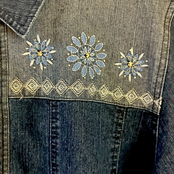 Embroidered Denim Jacket - Picture 4 of 4